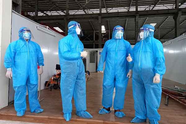 GĐ BV Bạch Mai khảo sát, chuẩn bị lập Trung tâm Hồi sức tích cực tại quận 7, TP.HCM