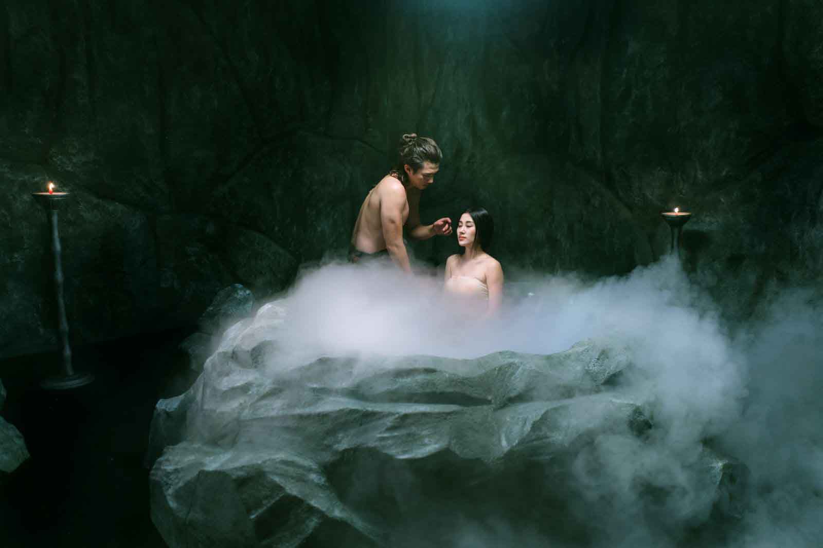 Tố My lần đầu đóng ‘cảnh nóng’ trong MV bolero cổ trang