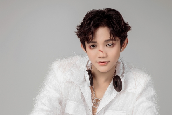 Chủ nhân hit ‘Yêu là cưới’ bức xúc khi nhạc miền Tây bị chê ‘phèn, quê mùa, kém sang’