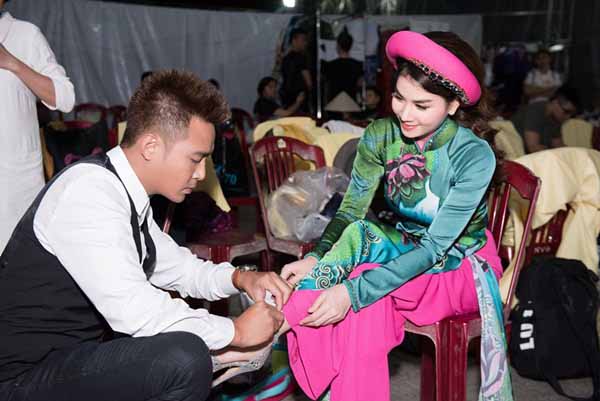 Diễn viên Thanh Duy: ‘Quỳ gối buộc giày cho Kha Ly có gì phải ngại’