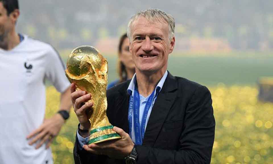 Deschamps hay Zidane sẽ là HLV hay nhất năm của FIFA?
