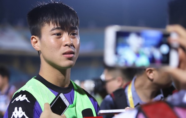 Duy Mạnh đùng đùng nổi giận với Tăng Tiến