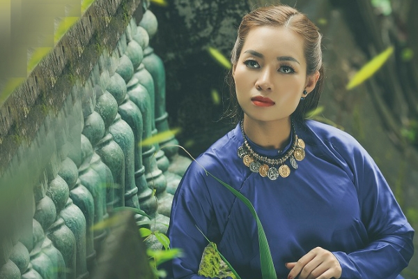 Nữ hoàng Doanh nhân Nga Phan duyên dáng với áo dài