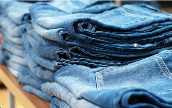 Cách phối quần jean ống rộng để có vẻ ngoài sành điệu