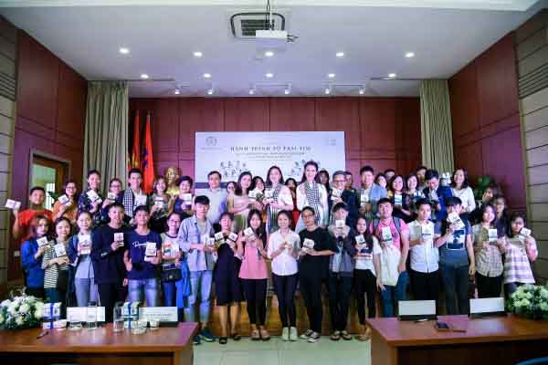 Diễn viên Phương Oanh: Tri thức là thước đo sự giàu có của con người