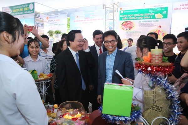 Bộ Giáo dục & đào tạo cùng Tập đoàn Trung Nguyên Legend tổ chức “Ngày hội khởi nghiệp quốc gia của HSSV 2019”