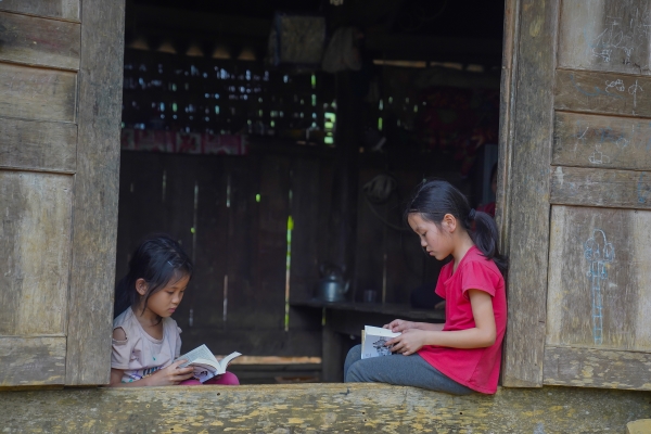Khát vọng thay đổi cuộc đời và lòng hiếu học của những đứa trẻ nơi vùng cao địa đầu Tổ Quốc