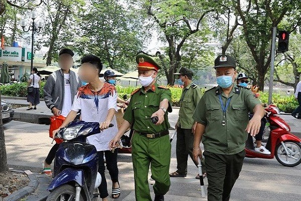 Hà Nội xử phạt trên 8 tỉ đồng tuần đầu giãn cách