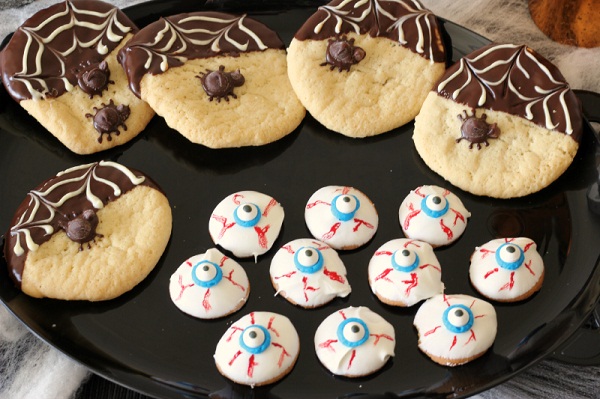 3 bước để tự làm những chiếc cookies Halloween ấn tượng