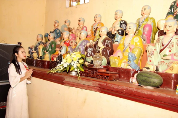 Amy Lê Anh dự lễ trùng tu chùa Sắc Tứ Trường Thọ