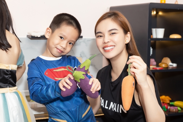 Giang Hồng Ngọc công khai ảnh bí mật sinh con ở Mỹ cách đây 5 năm