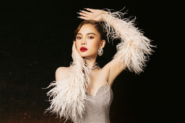 Giang Hồng Ngọc – ‘Nữ hoàng giải thưởng’ của làng nhạc Việt