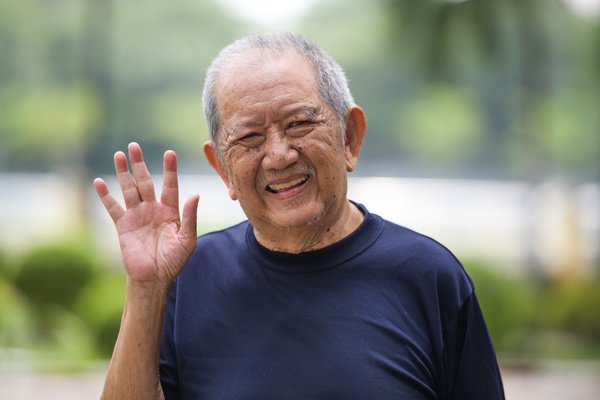 Nghệ sĩ Mạc Can – Tuổi xế chiều vẫn hóm hỉnh, hồn nhiên