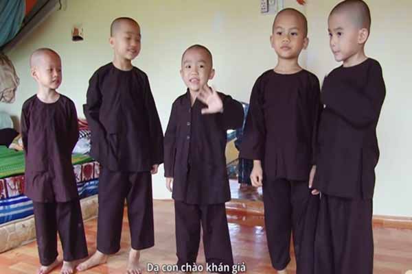 5 chú tiểu nhóm Bồng Lai được đến trường sau giải thưởng 300 triệu đồng