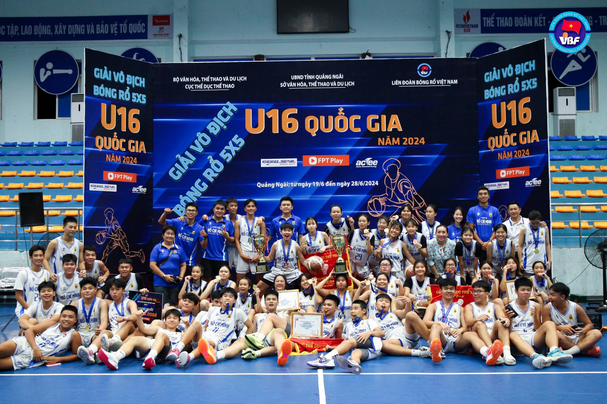 TP.HCM có cú đúp ngọt ngào tại chung kết Giải bóng rổ U.16 quốc gia