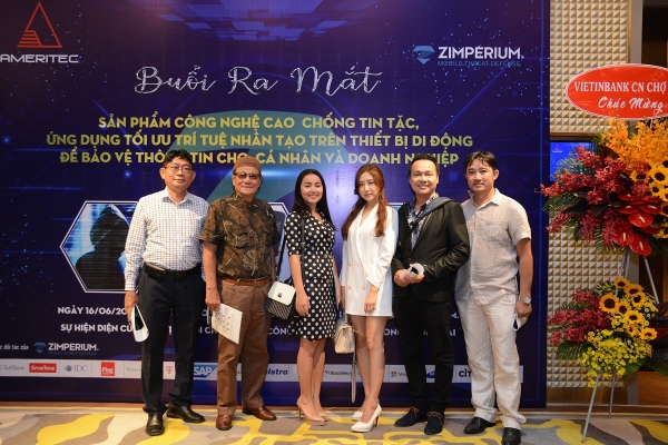 Nghệ sĩ trải nghiệm công nghệ… chống tin tặc