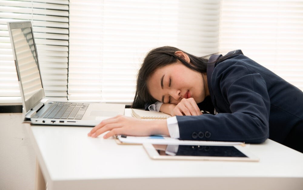 “Bạ đâu ngủ đó” có phải là biểu hiện của sức khỏe tốt?