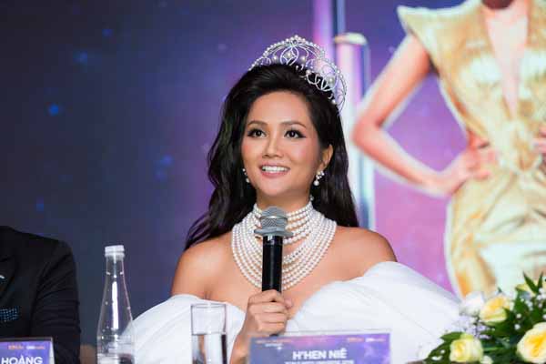 Ngọc Diễm, Jennifer Phạm tâm tình chuyện gia đình