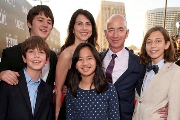 Những kiểu dạy con độc lạ nhưng thành công của các tỉ phú