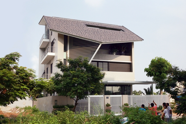 Giải pháp chắn nắng và tiết kiệm năng lượng cho ‘Nhà Chính Tây’