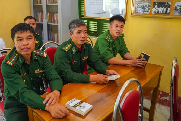 Dù ở đâu, sách đều là hiện thân cho ánh sáng tri thức