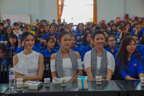 Hành trình từ trái tim đến ngã 3 Đông Dương