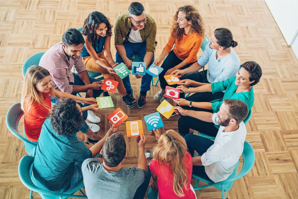 10 Positive Effects Of Social Media You Might Not Know About - OnlySocial