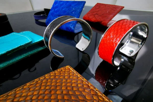 Tái chế da cá thành sản phẩm sang trọng đắt tiền