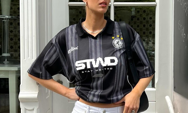 Blokecore: giao thoa giữa bóng đá và thời trang