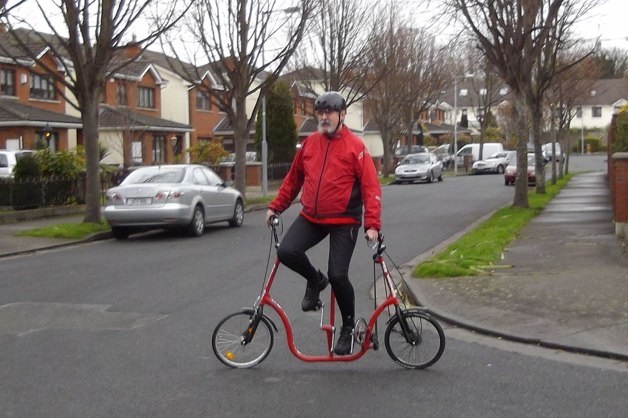 Snowboard có kiểu lái xe kỳ lạ nhất hành tinh