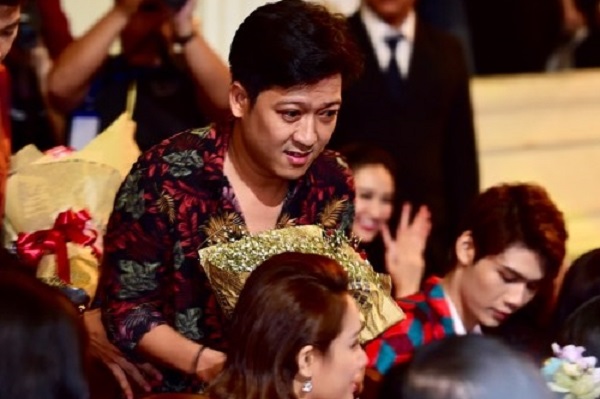 Trường Giang đã lên tiếng xin lỗi vì sự cố ở lễ trao giải Mai Vàng