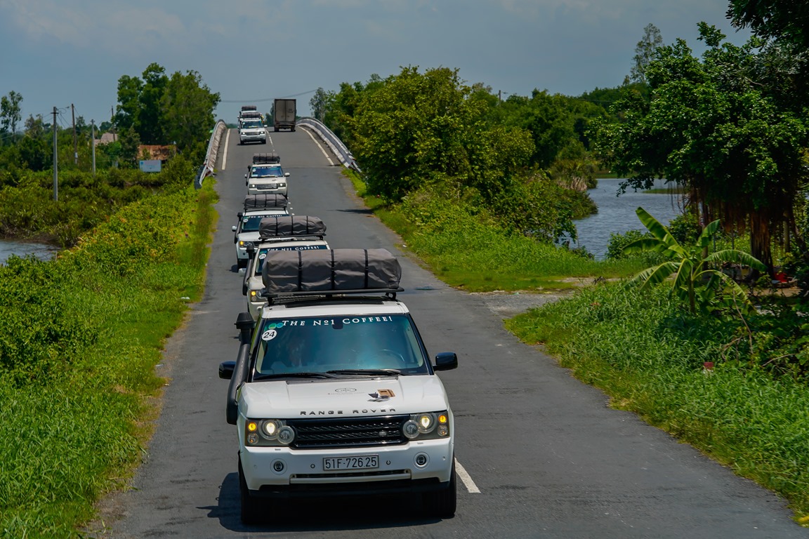 Sách quý đổi đời đến với thanh niên Đất Mũi Cà Mau