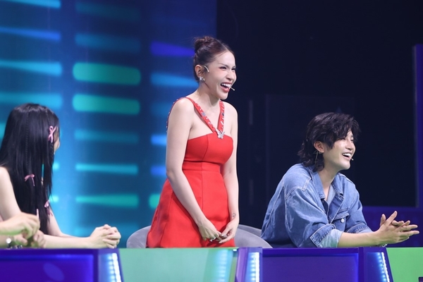 Chủ nhân hit ‘Ai chung tình được mãi’ ngỡ ngàng khi nghe Khả Như hát  