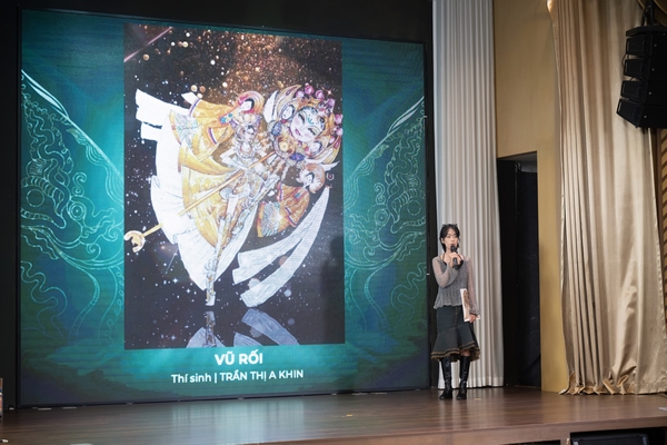 Lộ diện loạt thiết kế ấn tượng khiến dàn mentor ‘đấu khẩu’ nảy lửa