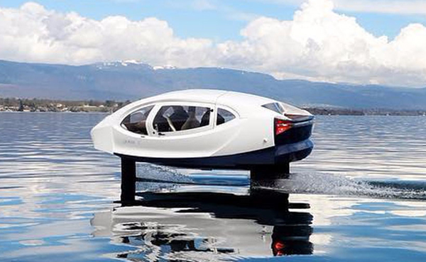 Taxi bay được thử nghiệm trên sông Seine, Pháp