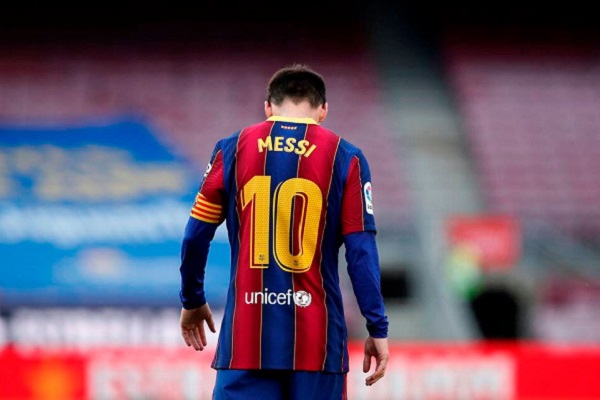 Bacelona thông báo chia tay Messi vì trở ngại tài chính hay chỉ ra đòn gió với La Liga?