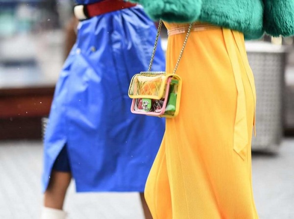 Túi xách trong suốt – điểm nhấn thời trang năm 2018