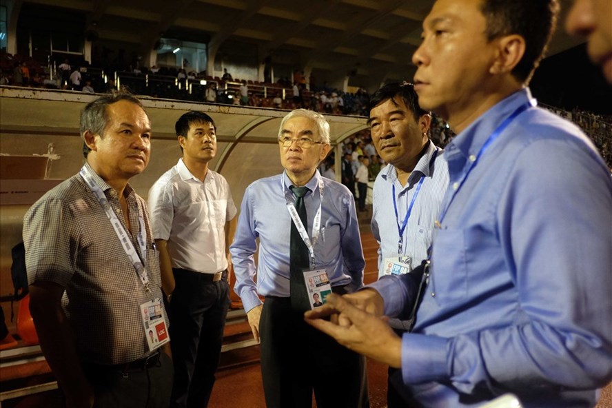 Làm quan VFF, muốn từ chức cũng đâu có dễ