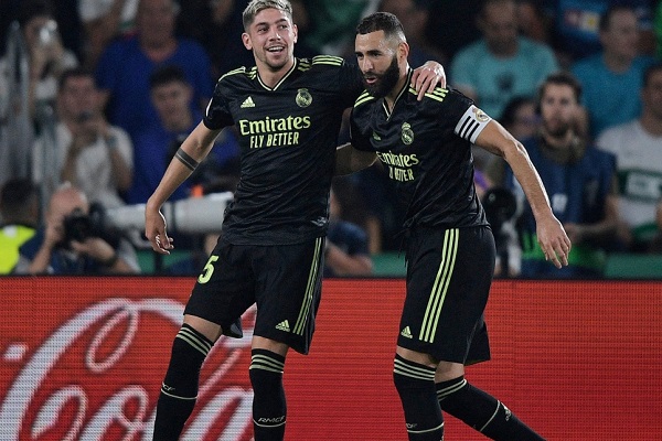 Sao Real Madrid quyết tâm để HLV Ancelotti không phải nghỉ hưu sớm