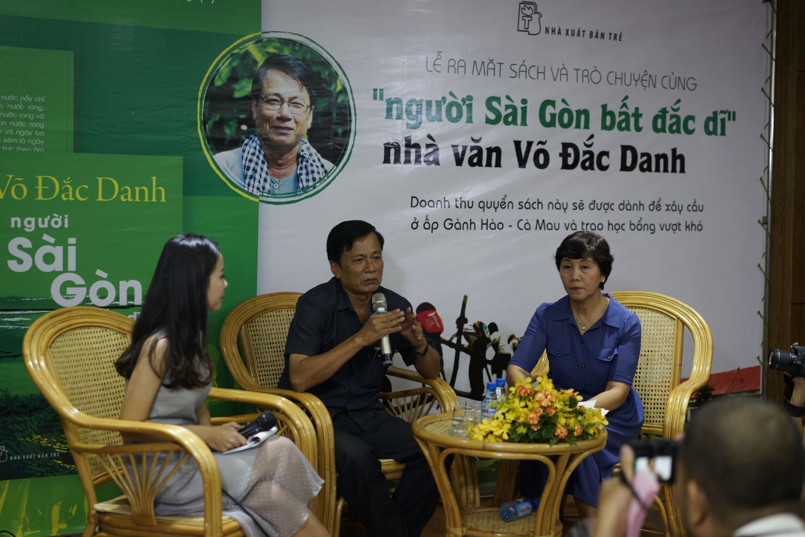 Có những kiểu mua sách… kì lạ