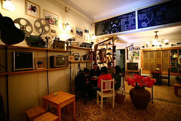 Quán cà phê là điểm hẹn dành cho dân nhiếp ảnh ở Huế