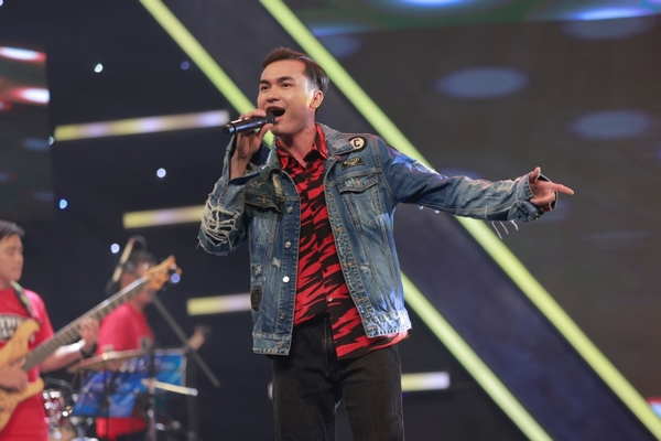 2 siêu hit ‘Sóng gió’ và ‘Bạc phận’ được ‘khoác áo mới’ tại ‘The Dreamland’