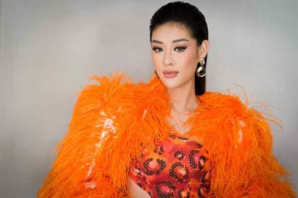 Sắc cam nóng bỏng của Hoa hậu Khánh Vân