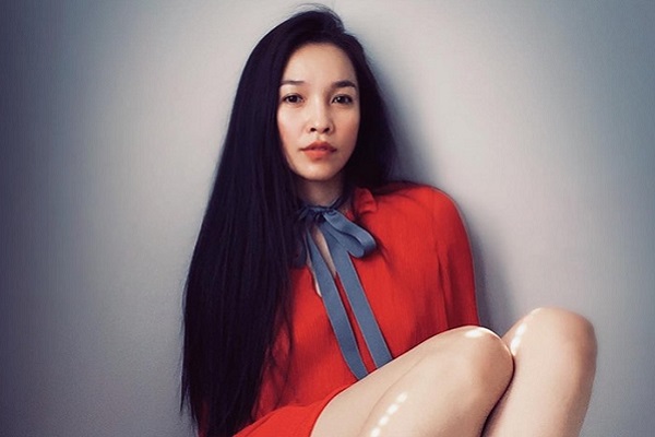 Hiền Thục rạng ngời, trẻ trung như nữ sinh