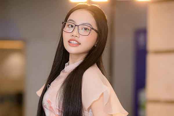 Chăm chỉ đi hát, khối tài sản của Phương Mỹ Chi ở tuổi 19?
