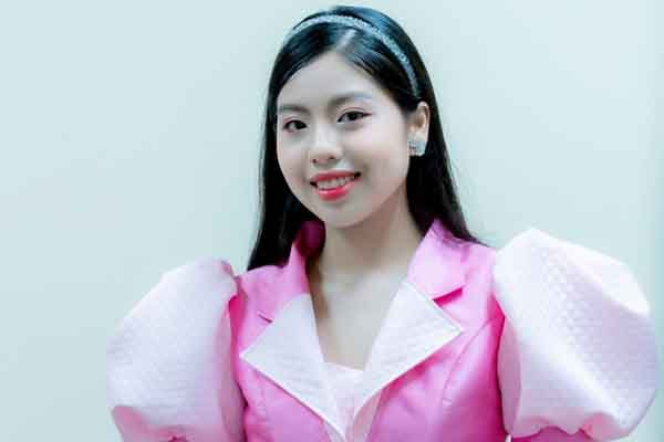 Miss Teen Gia Hân ngồi ghế nóng ‘Sao nhí tỏa sáng’