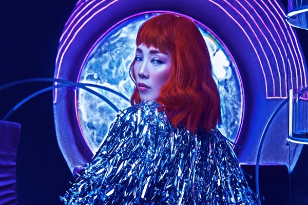 Tóc Tiên hé lộ hình ảnh đầu tiên của MV mang màu sắc ‘siêu anh hùng’