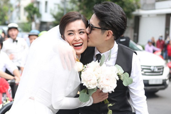 Những khoảnh khắc siêu lãng mạn trong lễ rước dâu của Ông Cao Thắng – Đông Nhi