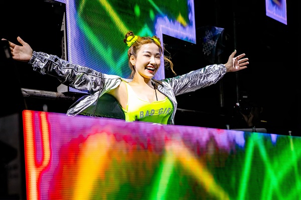 DJ Sunny nói gì về đề xuất đóng cửa vũ trường mùa dịch Covid-19?