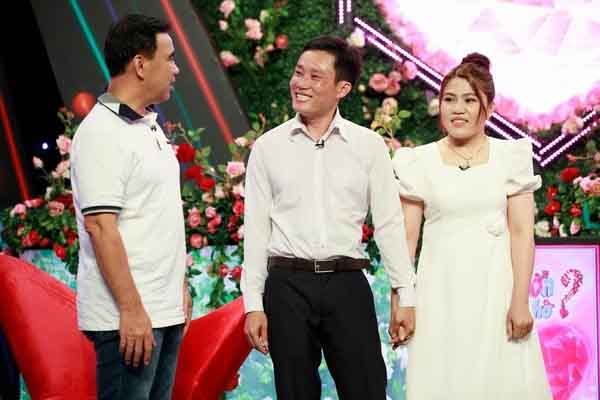 Chàng trai U.50 được mẹ đăng ký ‘Bạn muốn hẹn hò?’ cưới được vợ chỉ sau 4 tháng